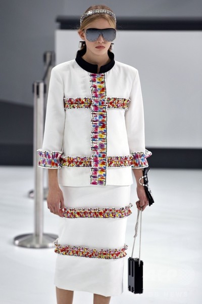 「シャネル」16年春夏コレクション