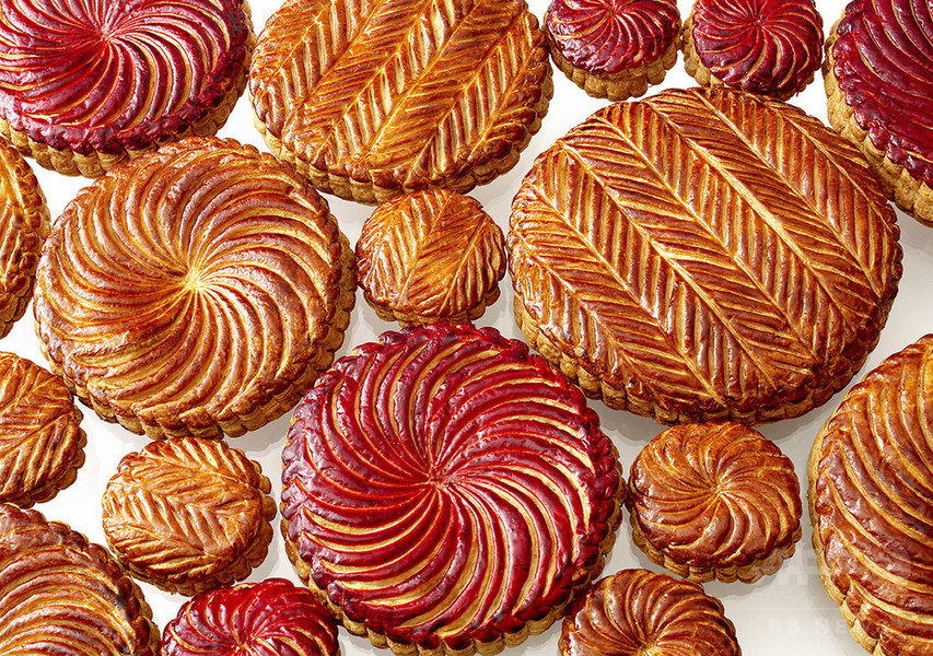 「ピエール・エルメ・パリ」新年を祝うスイーツ“ガレット・デ・ロワ” 