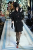 ニューヨーク市内ピエール ホテル（The Pierre Hotel）で開催された「ランバン フォー H&amp;M（Lanvin for H&amp;M）」のオートクチュール・ファッションショー（2010年11月18日撮影）。（c）AFP/Getty Images/Jamie McCarthy