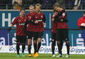 12-13ドイツ・ブンデスリーガ1部第19節、フランクフルト（Eintracht Frankfurt）対1899ホッフェンハイム（1899 Hoffenheim）。前半35分に先制点を決めチームメイトと喜ぶフランクフルトのマルティン・ラニヒ（Martin Lanig、右、2013年1月26日撮影）。(c)AFP/DANIEL ROLAND