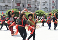 中国・山東省で、住宅街の広場でダンスを練習する市民（2017年5年17日撮影）。(c)CNS/董迺德 