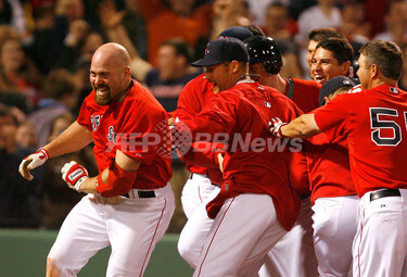 レッドソックス ユーキリスのサヨナラ弾でヤンキースに勝利 写真15枚