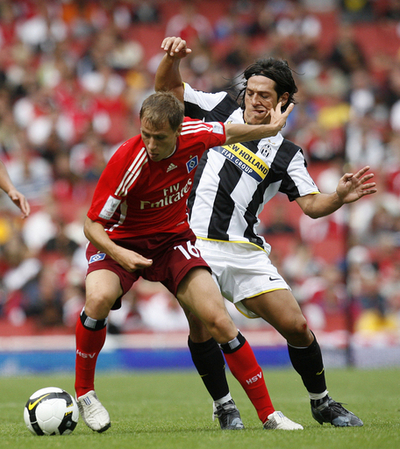 ハンブルガー ユベントス下しエミレーツカップ制す