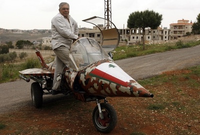 時速80キロで走る「ミラージュ」戦闘機の模型、レバノン