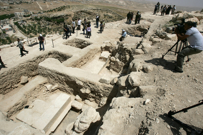 ヘロデ王の墓見つかる キリスト生誕時のユダヤ王 - イスラエル　