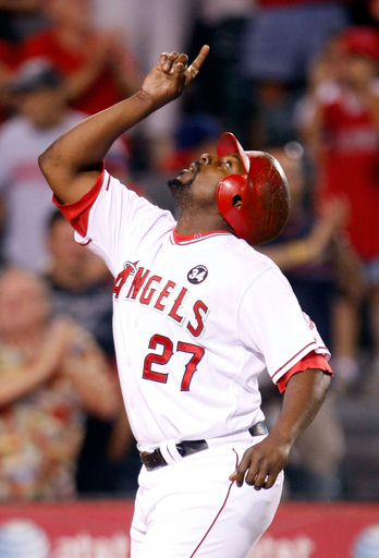 ゲレーロ レイズ戦で通算400本塁打を達成