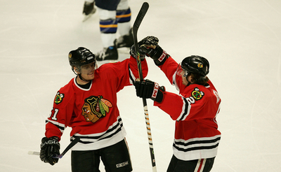 ＜06-07NHL＞ブラックホークス ブルースを降して連敗を5で止める - 米国