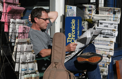 米新聞業界、厳しい状況続くも電子版課金制度など順調