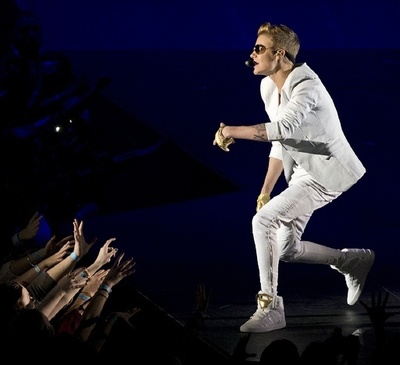 J・ビーバー、呼吸困難でロンドン公演20分中断