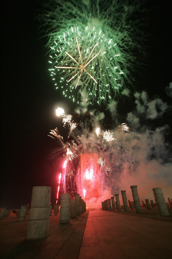 王女の誕生を祝う花火が盛大に - モロッコ