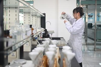 政策の追い風で加速するAI創薬