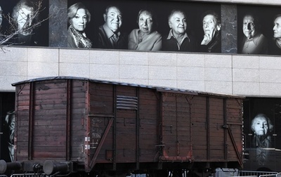 【今日の1枚】それぞれのポートレートは、生きる「記憶」