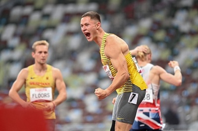 パラ陸上100ｍは大接戦 シュトレングが金、王者ピーコックは銅