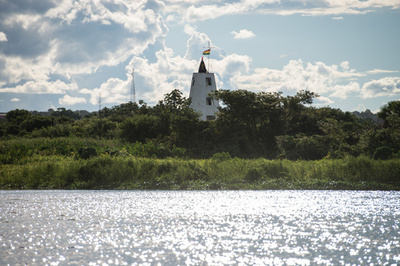 鉱山町のダム決壊で河川汚染のリスク発生、ボリビア