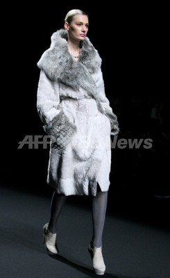 都内で復興支援のチャリティファッションショー 海外人気ブランドが参加 写真26枚 ファッション ニュースならmode Press Powered By Afpbb News