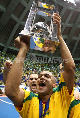 Pk戦の末ブラジルが優勝 フットサルw杯 写真10枚 ファッション ニュースならmode Press Powered By Afpbb News