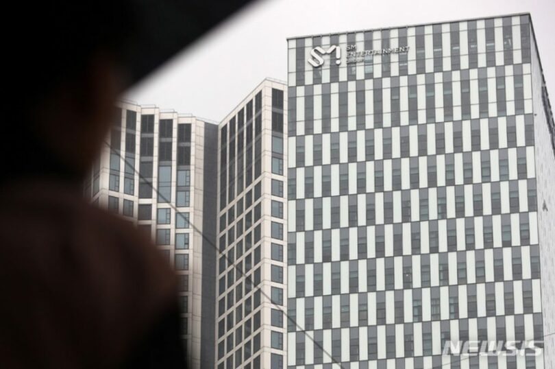 ソウルのSMエンターテインメント本社(c)NEWSIS