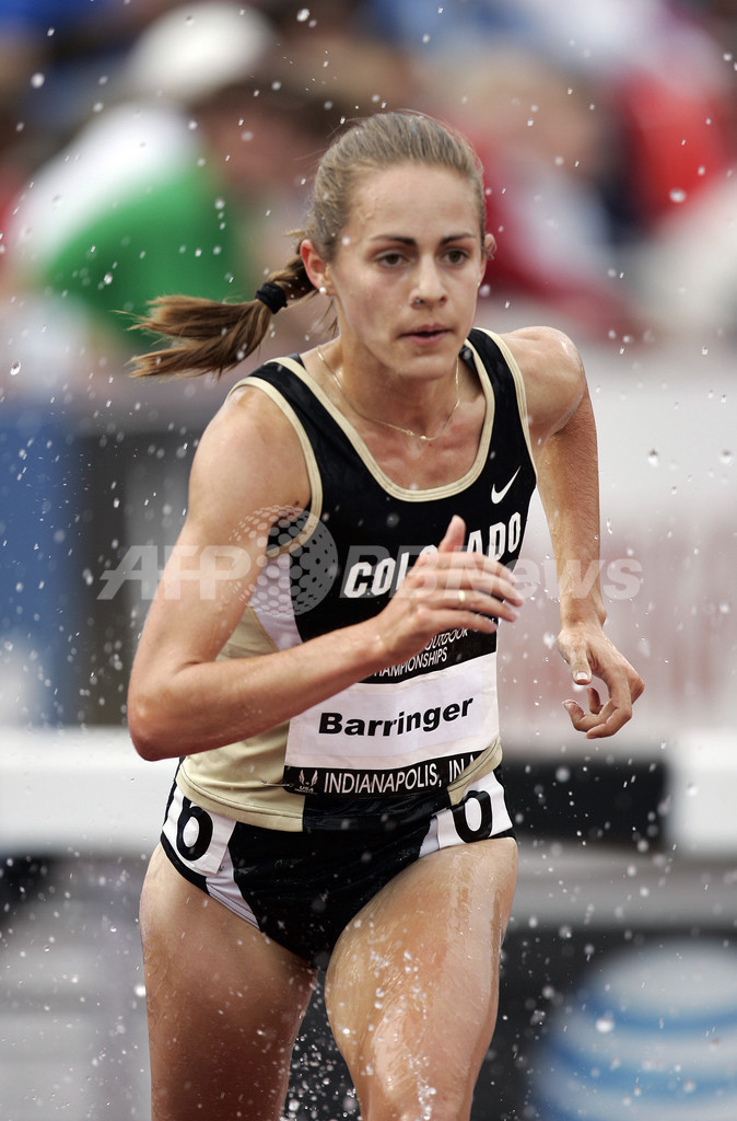 Barringer 女子3000メートル障害で優勝