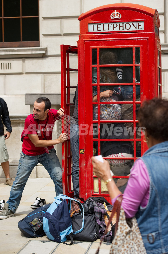 英国名物の赤い電話ボックス 25万円でいかがですか 写真1枚 国際ニュース Afpbb News