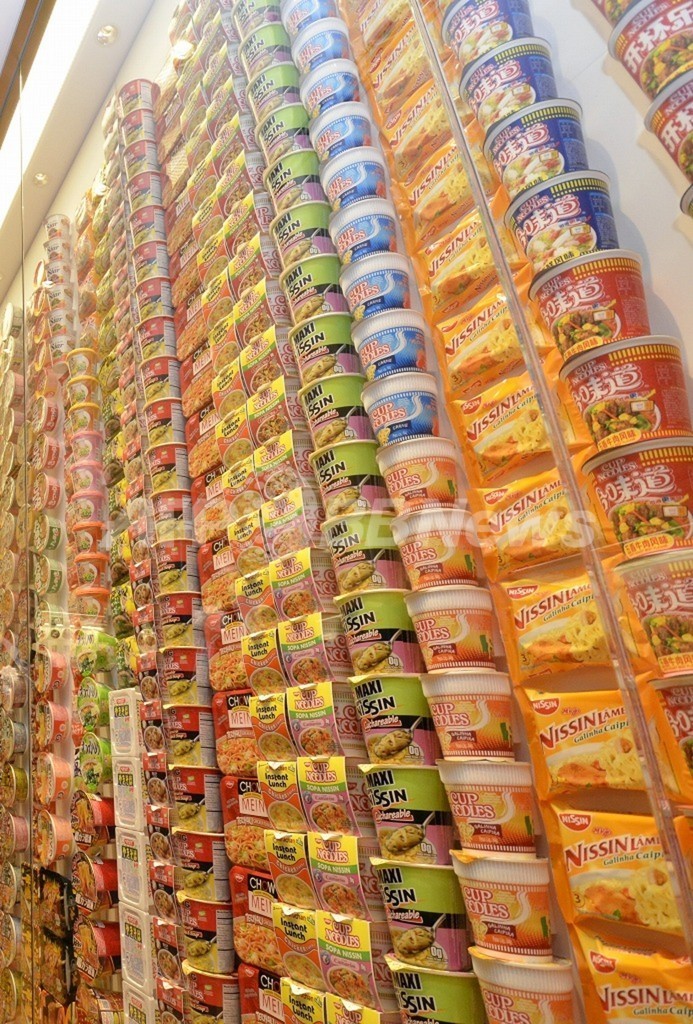即席麺、世界で1000億食を突破 2012年販売数 即席麺、世界で1000億食を突破 2012年販売数