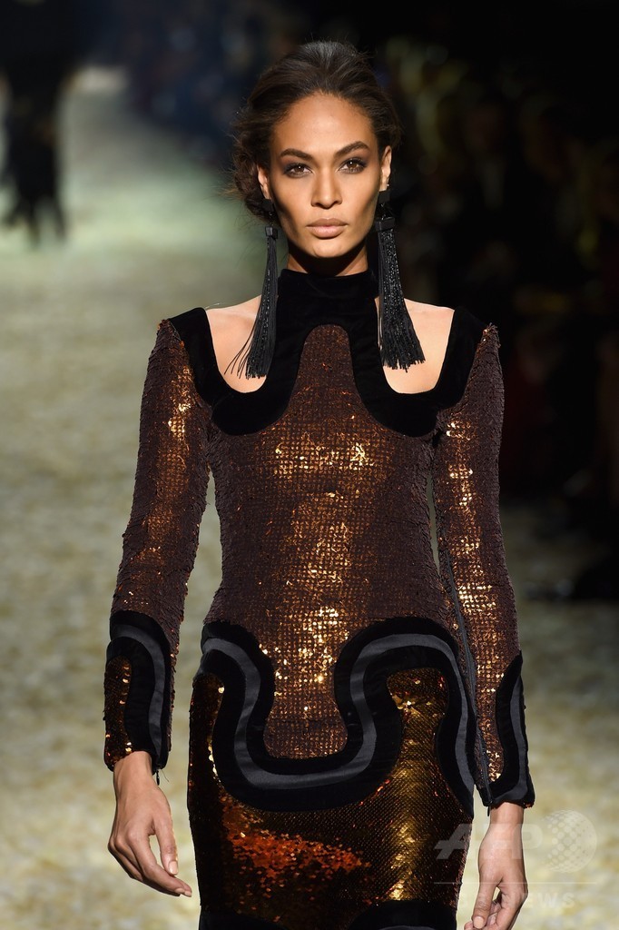 生まれ育ったサンタフェから着想を得たボヘミアンシック、「トム フォード」15/16年秋冬