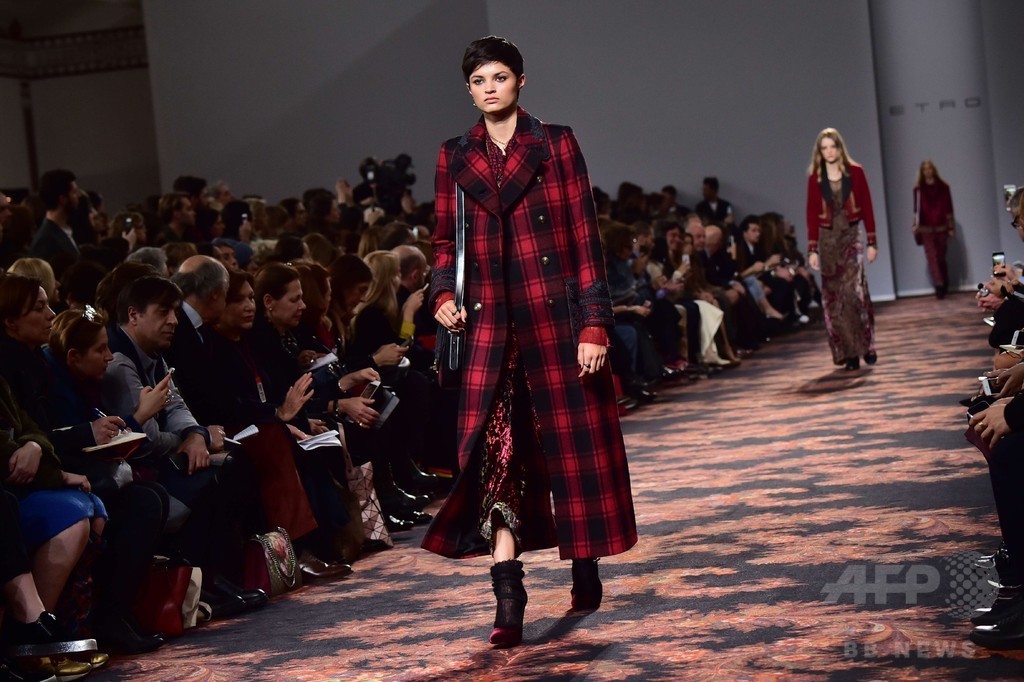 「エトロ」16/17年秋冬コレクション