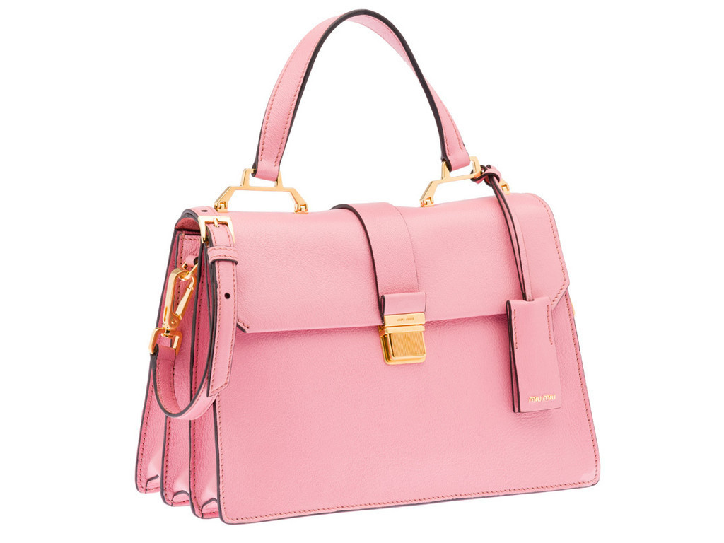 しなやかで機能的、ミュウミュウ新作「マドラスバッグ」