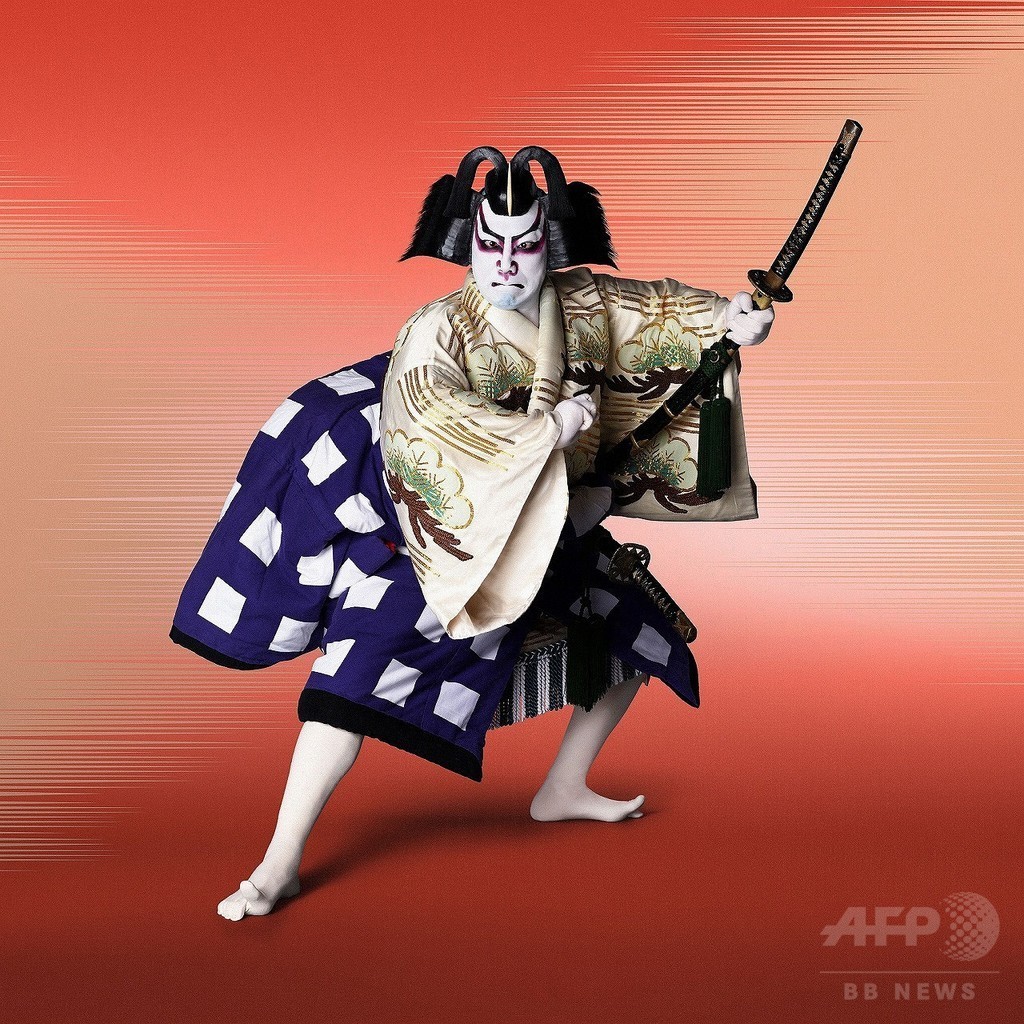 伝統芸能を世界に発信「ユニクロ×松竹歌舞伎」プロジェクト、国内では26日から発売