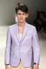 15年春夏「メルセデス・ベンツ ファッション・ウィーク 東京（Mercedes-Benz Fashion Week TOKYO）」で新作を発表したミスター・ジェントルマン（MR.GENTLEMAN）（2014年10月18日撮影）。(c)AFPBB News/JFWO/MBFWT