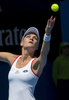 テニス男女混合国別対抗戦、第27回ホップマンカップ（Hopman Cup XXVII）4日目、英国対ポーランド。サーブトスを上げるアニエスカ・ラドワンスカ（Agnieszka Radwanska、2015年1月7日撮影）。(c)AFP/TONY ASHBY