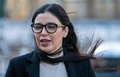米ニューヨーク・ブルックリンの連邦裁判所に到着したメキシコの麻薬王ホアキン・グスマン（通称エル・チャポ）被告の妻エマ・コロネルさん（2019年1月9日撮影）。(c)Don EMMERT / AFP