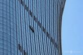 北京最高峰ビルに小型機衝突か 中国
