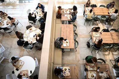 全学生対象に「1ユーロ定食」の提供開始 フランス
