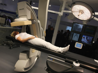 米ドラマがヒントに、謎の病から患者救った医師 ドイツ