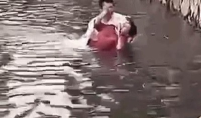 水に落ちた女性を救助した男性 黙して語らずその場を去る 中国江西省