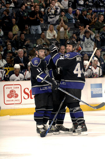 ＜06-07NHL＞キングス ブルージャケッツを降し今季24勝目 - 米国