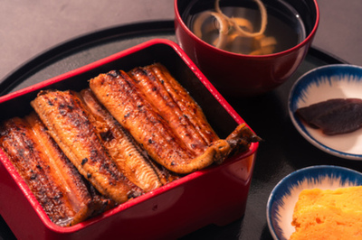 築地うなぎ食堂、7月20日より「熱々チルドうな重」の全国注文受付を開始