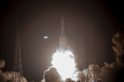 中国、初の宇宙貨物船「天舟1号」打ち上げに成功