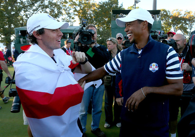 ウッズや松山らスター4人が激突、ZOZO選手権前のエキシビで