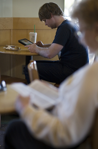 ウェブコンテンツの未来は無料？有料？業界トップが激論