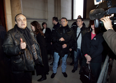 ムハンマド風刺画訴訟、「表現の自由」は行方は? - フランス