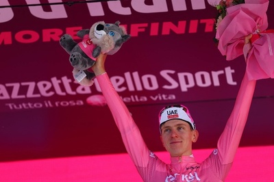 ポガチャルが個人TTの第7S制覇、総合リード拡大 ジロ・デ・イタリア