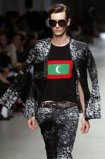 落ち着いたカラーグラデーション、「リンシュウ」15年春夏メンズ