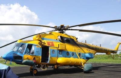 ベトナム首都で訓練中の軍ヘリが墜落、16人死亡