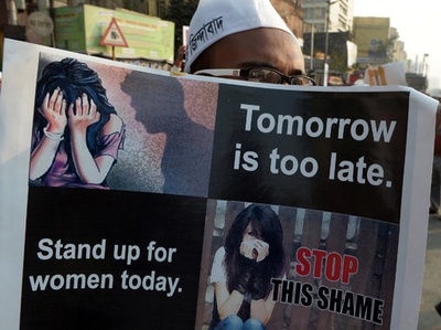 タクシー車内で子連れポーランド女性レイプ被害、インド