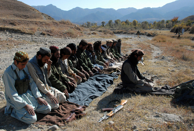 パキスタンのタリバン司令官、「アフガン駐留軍の補給路断つ」