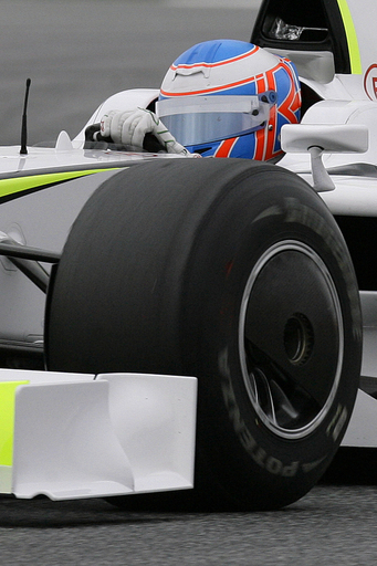 バトンがトップタイムを記録、バルセロナテスト