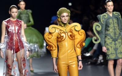 ＜14/15年秋冬マドリード・コレクション＞レアンドロ・カノら