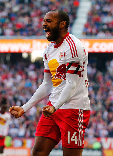 ティエリ・アンリが20年間の現役生活に終止符