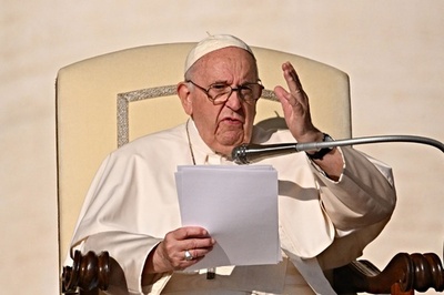 ポルノの誘惑に注意を ローマ教皇「聖職者の心弱らせる」